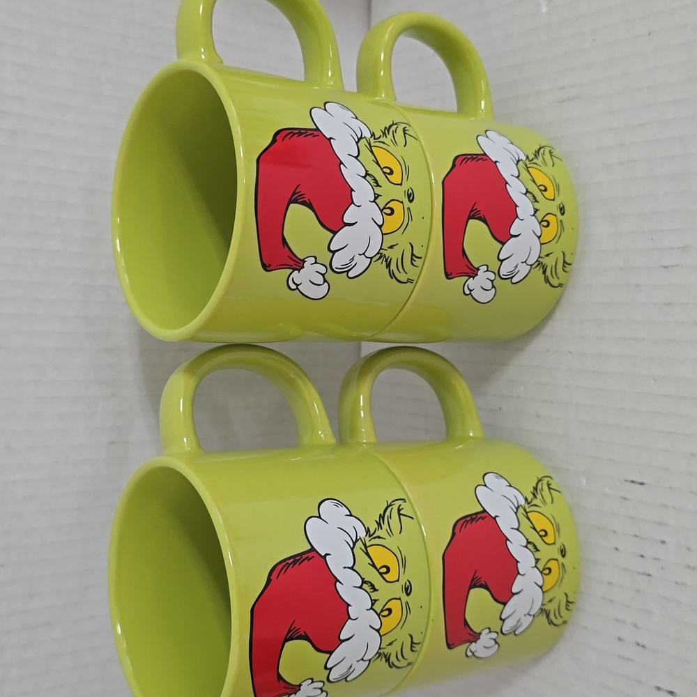 Set of 4 Grinch Christmas Mugs - Picture 2 of 16